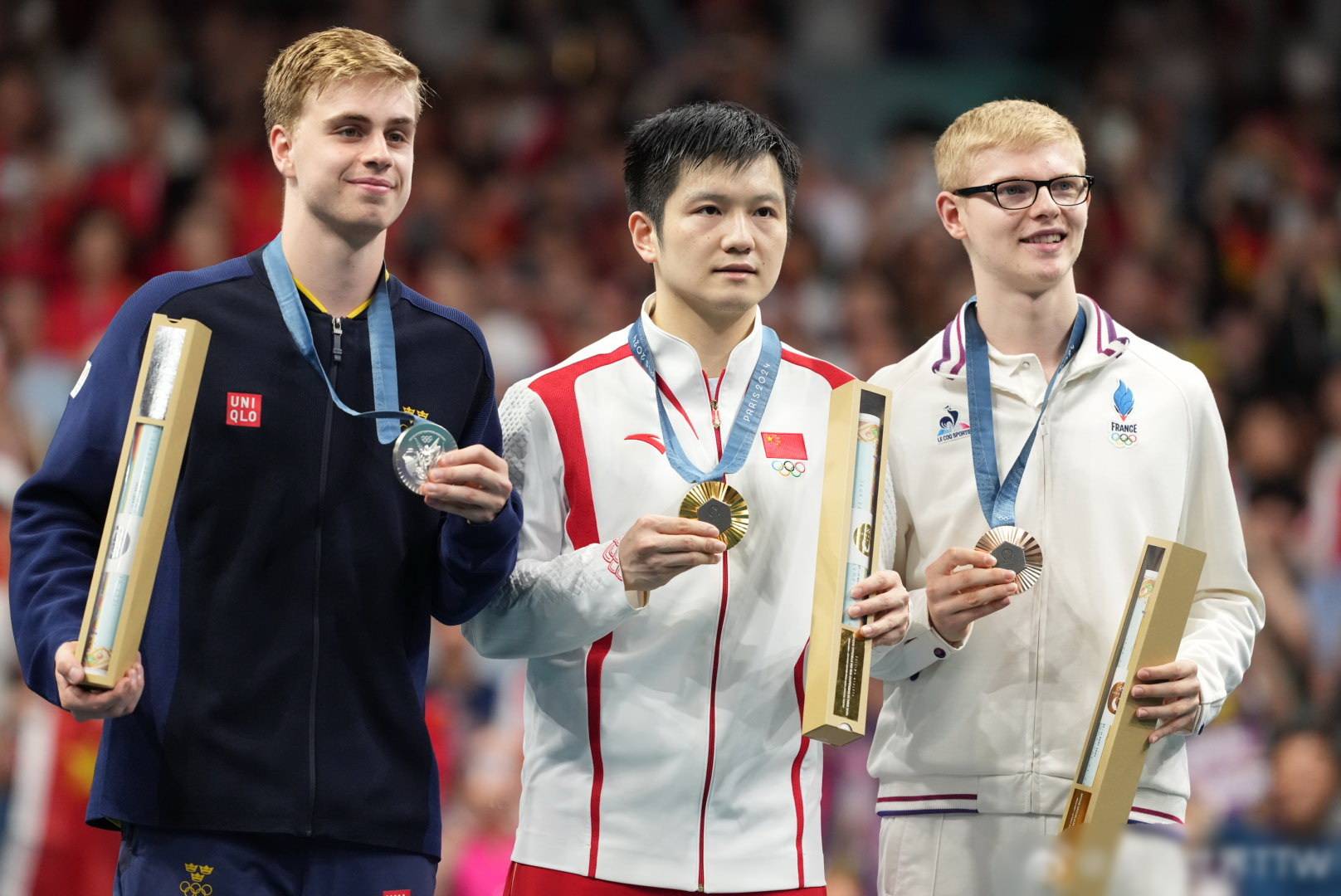 美国体操队横扫金牌，震撼全场！