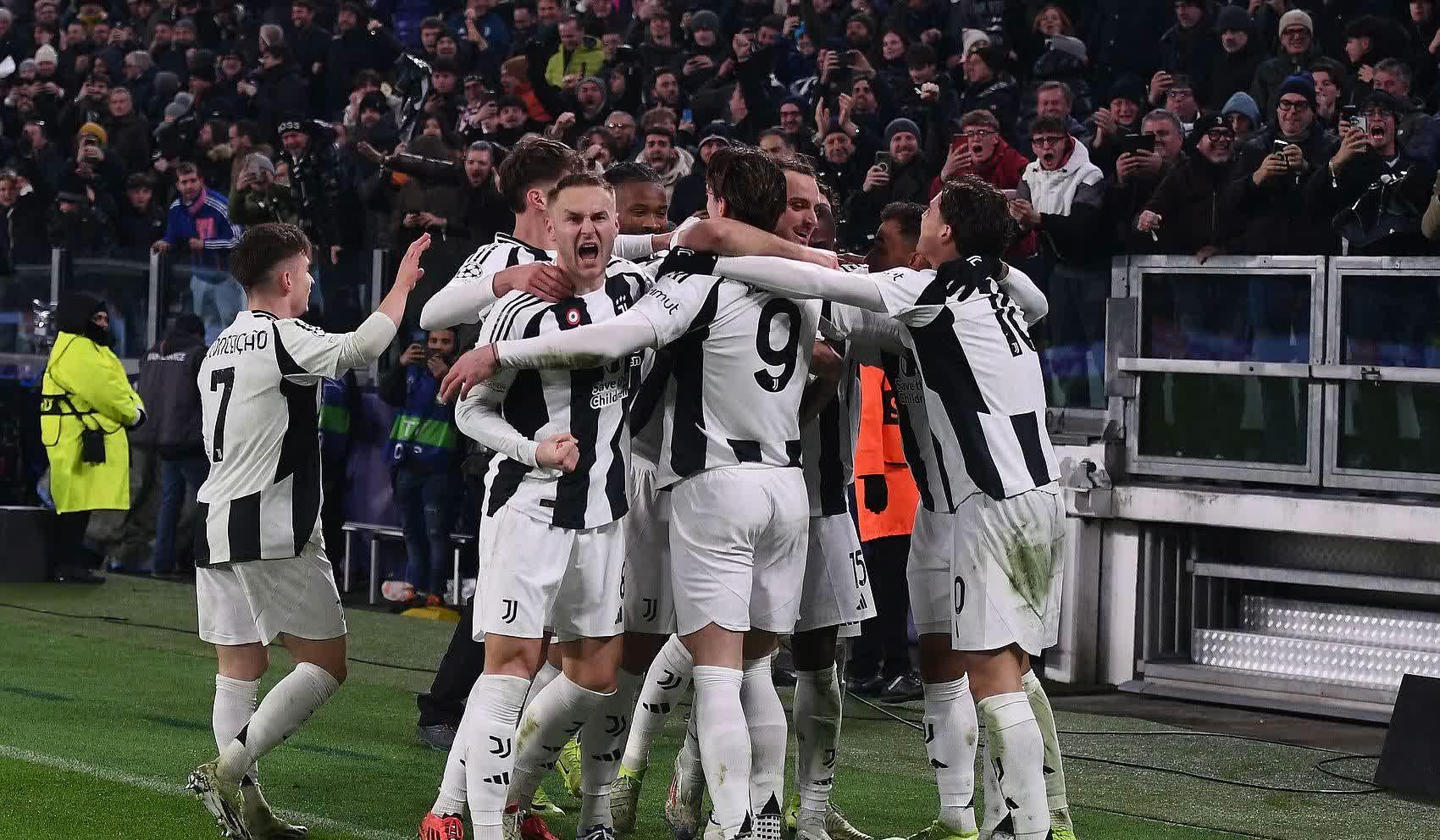 包含曼联连败形势堪忧，欧冠小组赛班门弄斧的词条