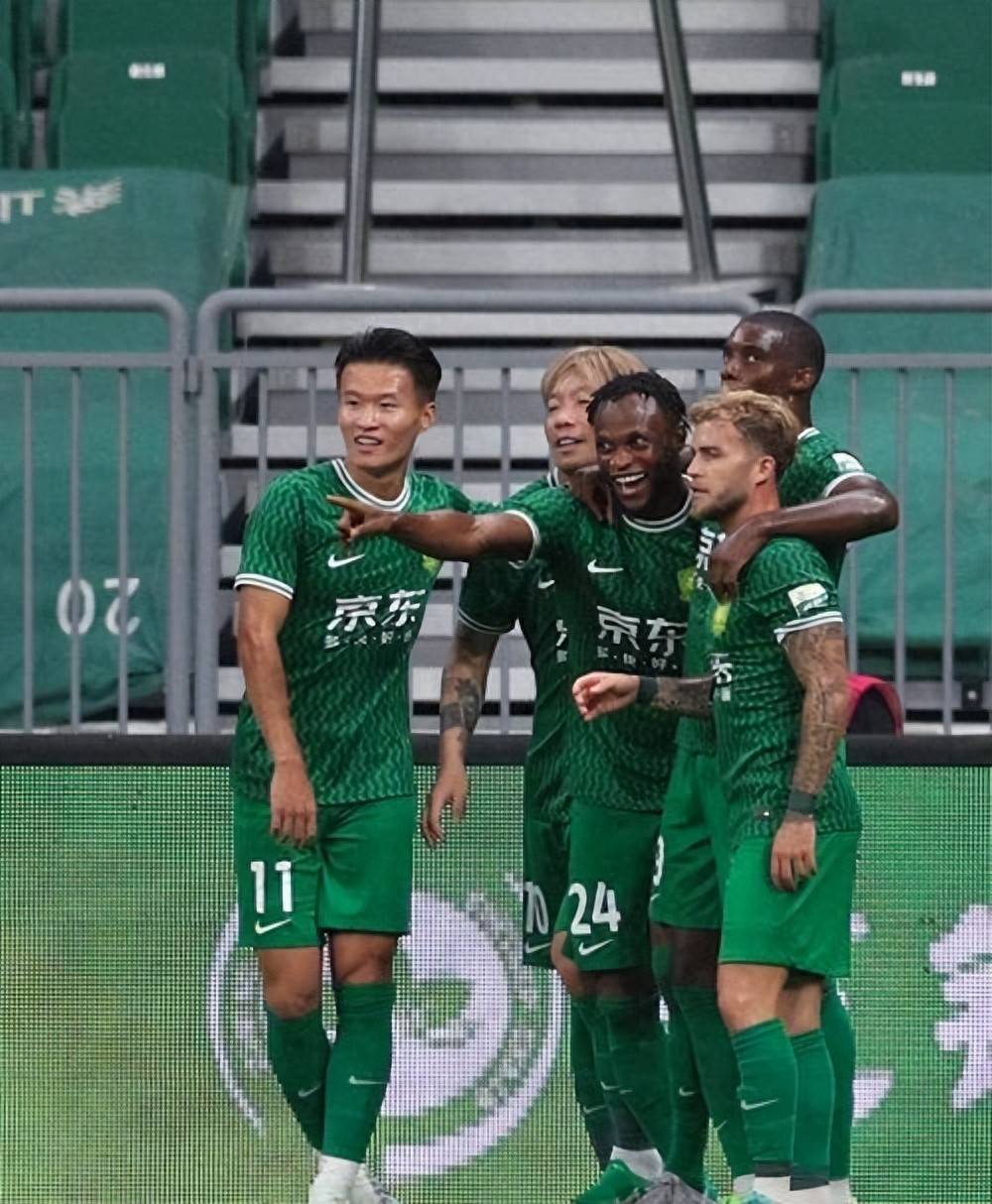  浓眉哥连续十二场比赛得分超过挺进下一轮，拜仁挑战极限！